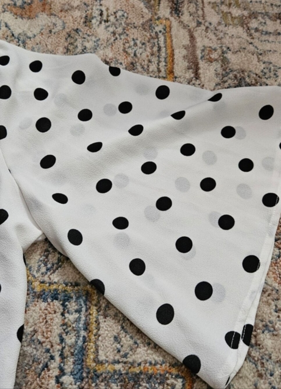 ​Polka Dot Tie-Front V-Neck Blouse Boho Chic Flounce Sleeve Top Medium - Picture 8 of 10